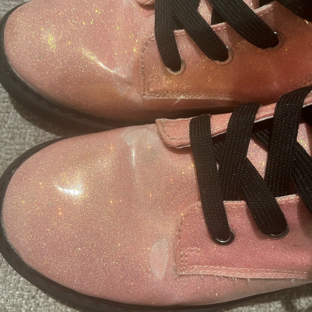 There Abouts Girls Pink Glittery Pink Shimmery boots with side zipper! Size 2M. - Picture 3 of 16